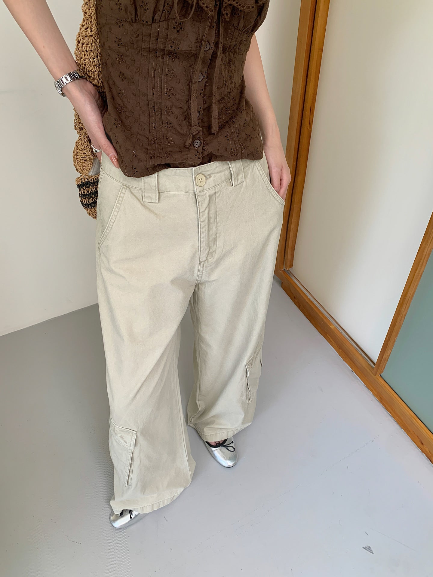 ポケットがきいて、はくなる。カーゴワイドパンツ