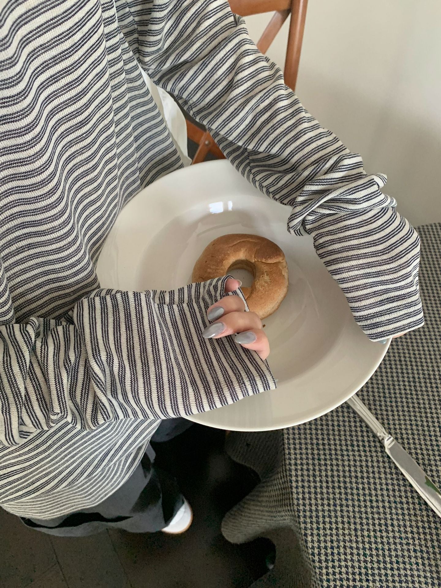 リネン混ボーダー長袖Tシャツ｜ルーズフィット・UVカット