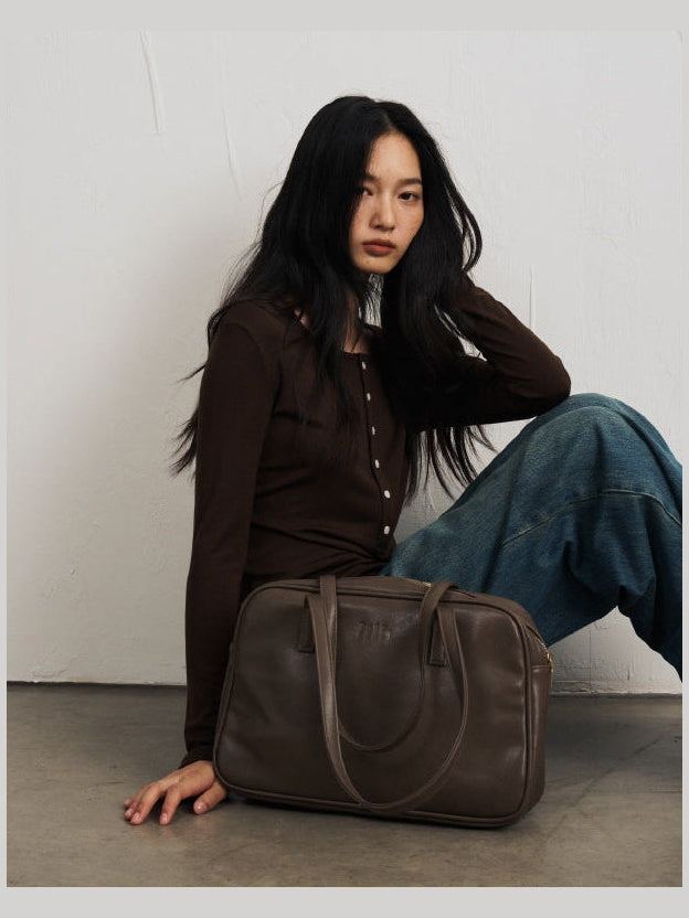 するりと着て、すっきり。ライオセル×ウール混のリブ長袖トップス。
