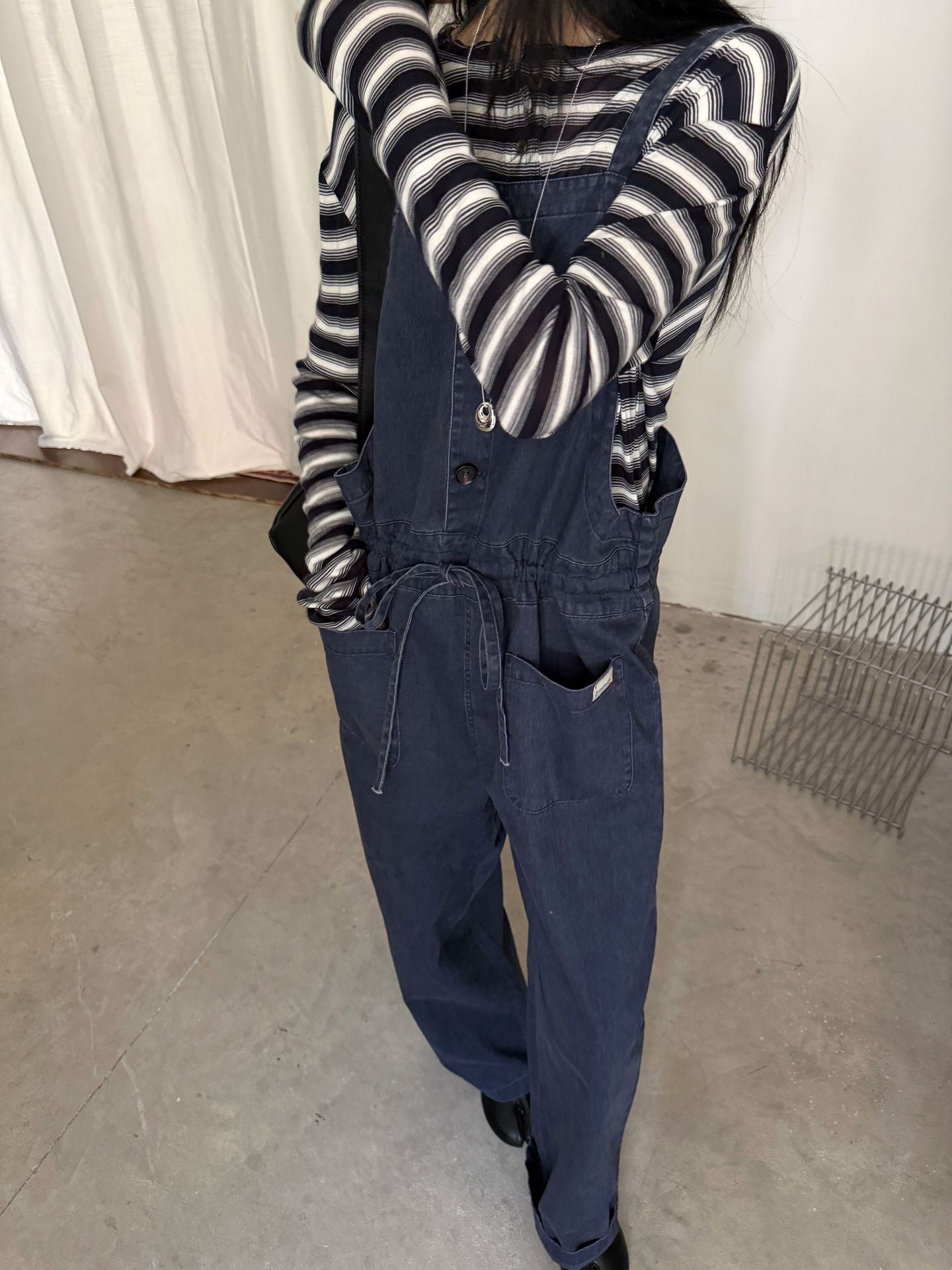 牛仔背带裤
