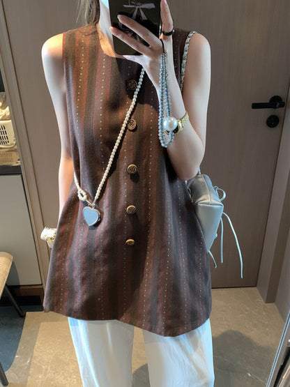 この茶色、なんか好き。ストライプ刷繍のノースリーブワンピース