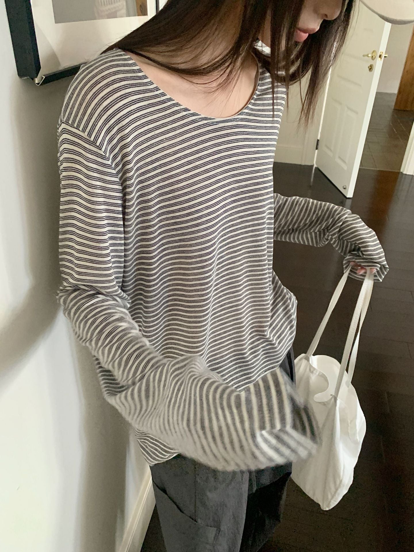 リネン混ボーダー長袖Tシャツ｜ルーズフィット・UVカット