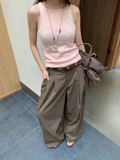 ゆるっと、きまる。プリーツワイドパンツ