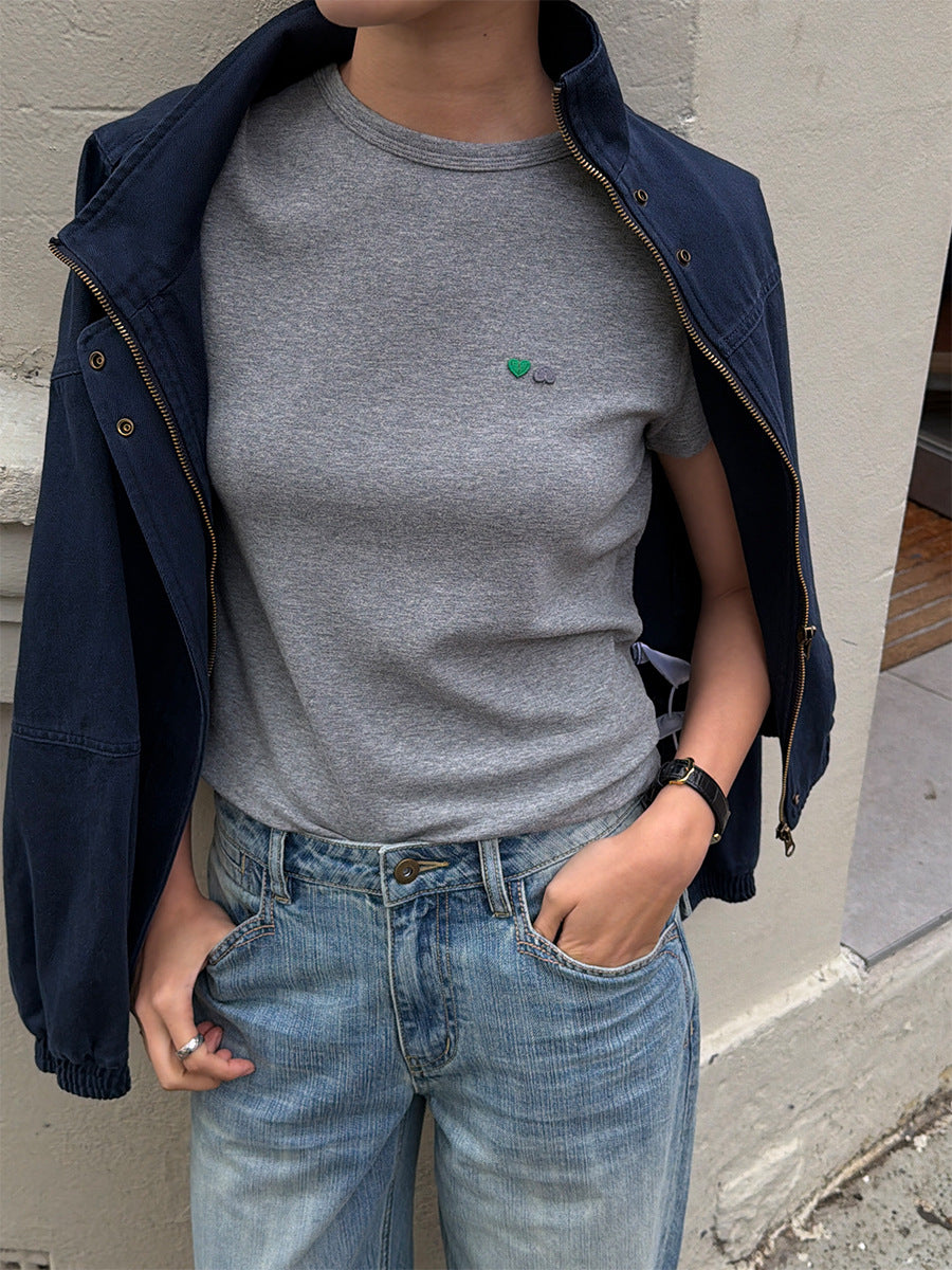 ハート小物刺繍クルーネックTシャツ｜モーダル・コットン