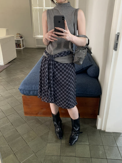 格子と、秋の空気。チェック柄シフォンスカート