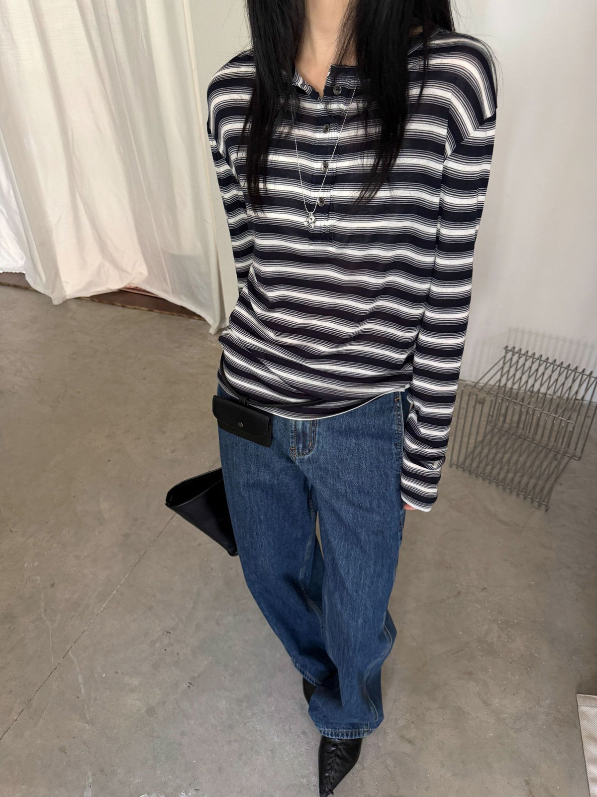 テンセルウールストライプロングT｜ヘンリーネック・ローエッジ
