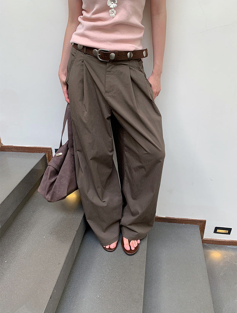 ゆるっと、きまる。プリーツワイドパンツ