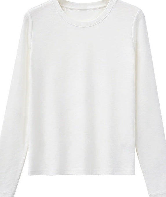すっきり細見え。正肩スラブコットンの長袖Tシャツ。