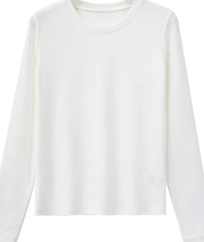 すっきり細見え。正肩スラブコットンの長袖Tシャツ。