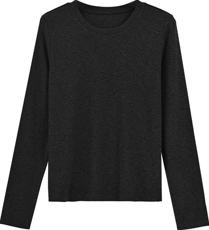 すっきり細見え。正肩スラブコットンの長袖Tシャツ。