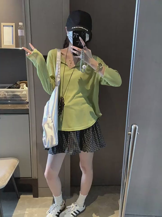 どの色も、かわいい。Vネック長袖Tシャツ
